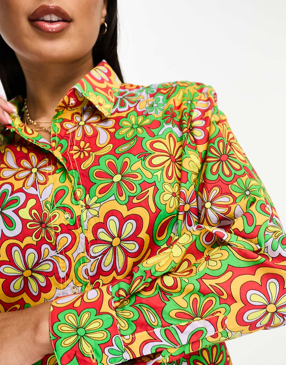 Only oversized beach shirt in bright 70s floral