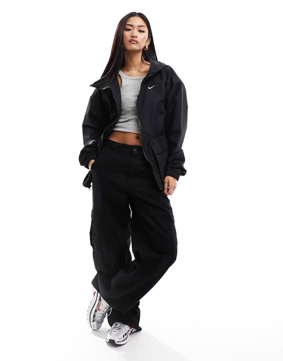 Nike Trend lightweight woven jacket in black