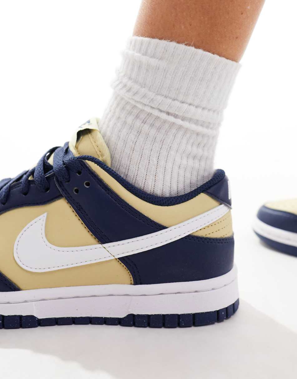 Nike Dunk Low NN sneakers in navy