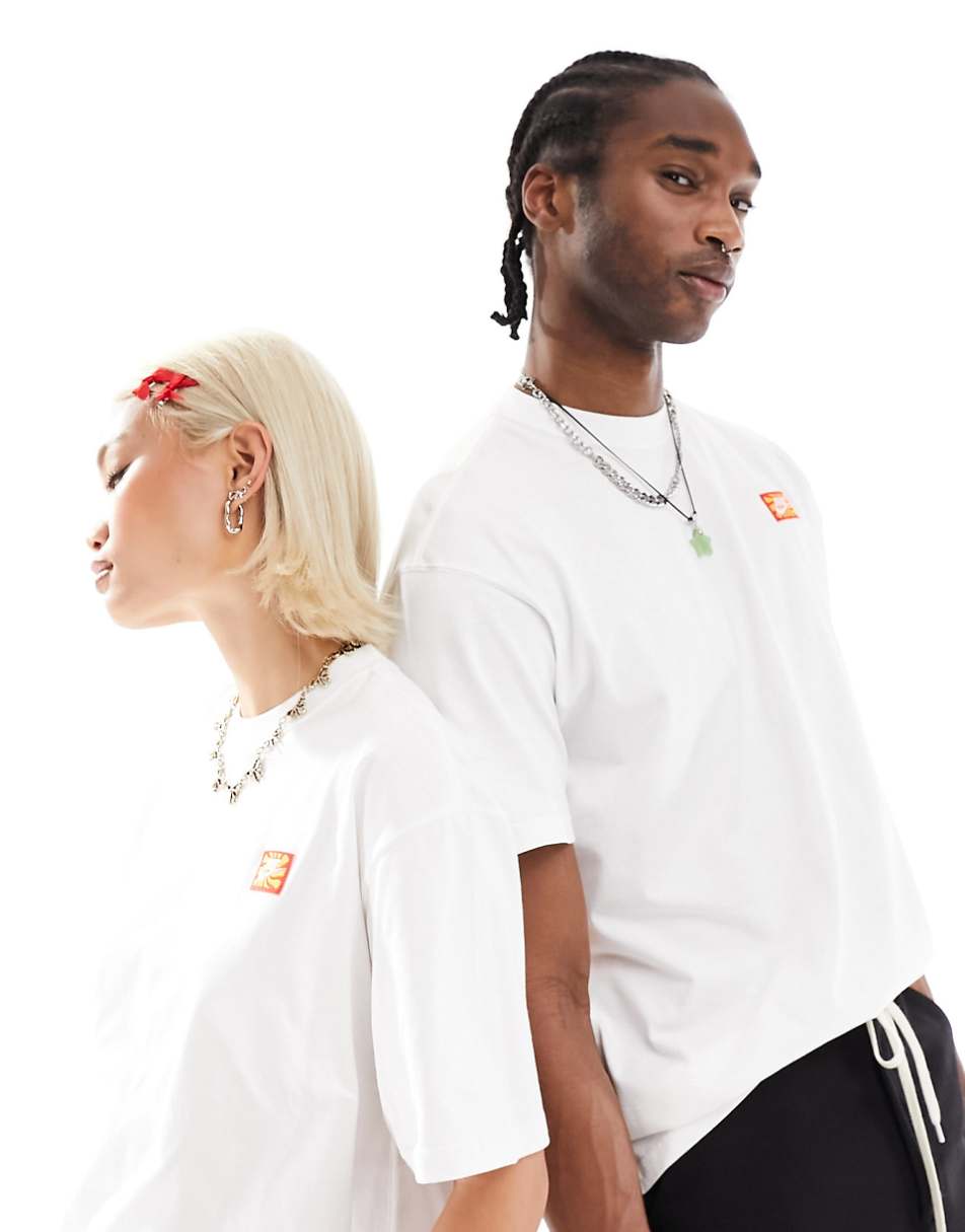 Nike festival backprint t-shirt in white