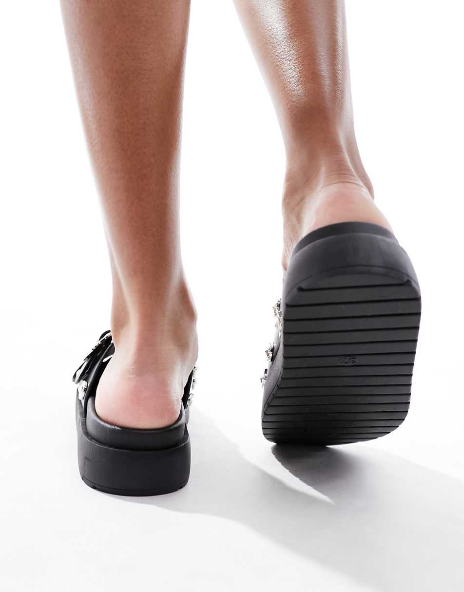 Azalea Wang Chivonne western hardware sandals in black
