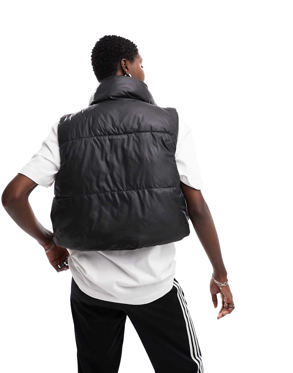 ONLY cropped high neck vest in black