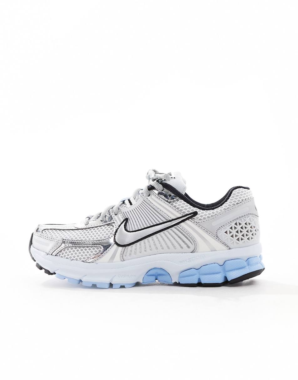 Nike Zoom Vomero 5 sneakers in white & silver