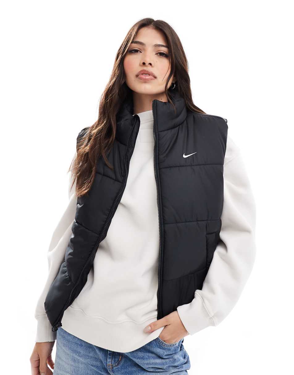 Nike puffer vest in black