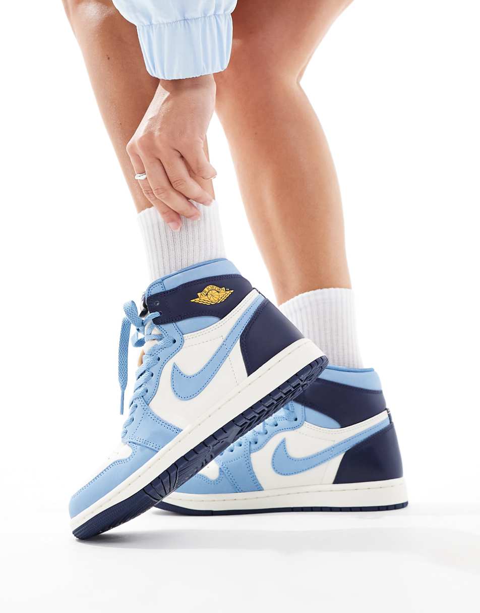 Nike Air Jordan 1 high sneakers in blue