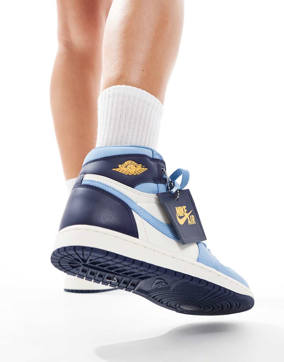 Nike Air Jordan 1 high sneakers in blue