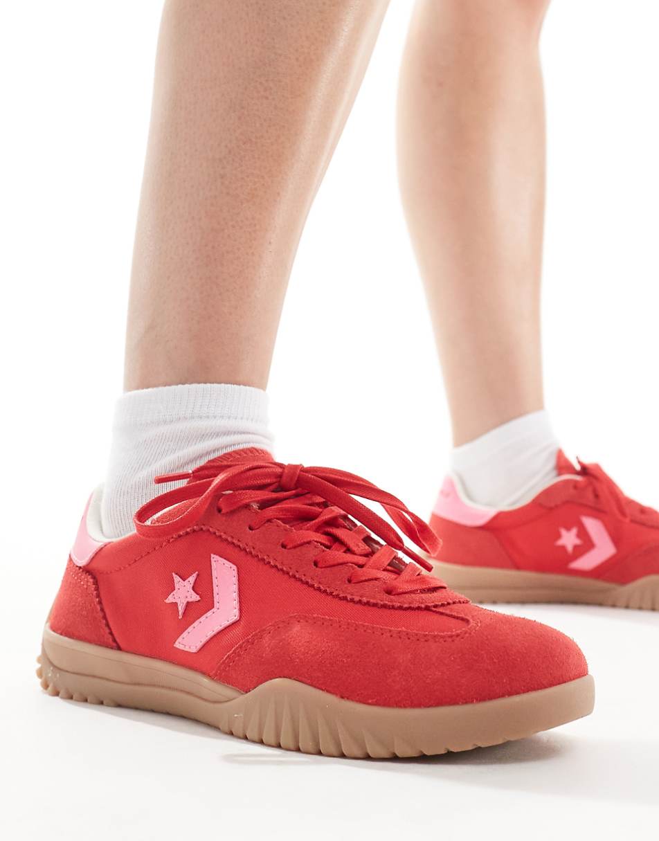 Converse Run Star sneakers in red & pink