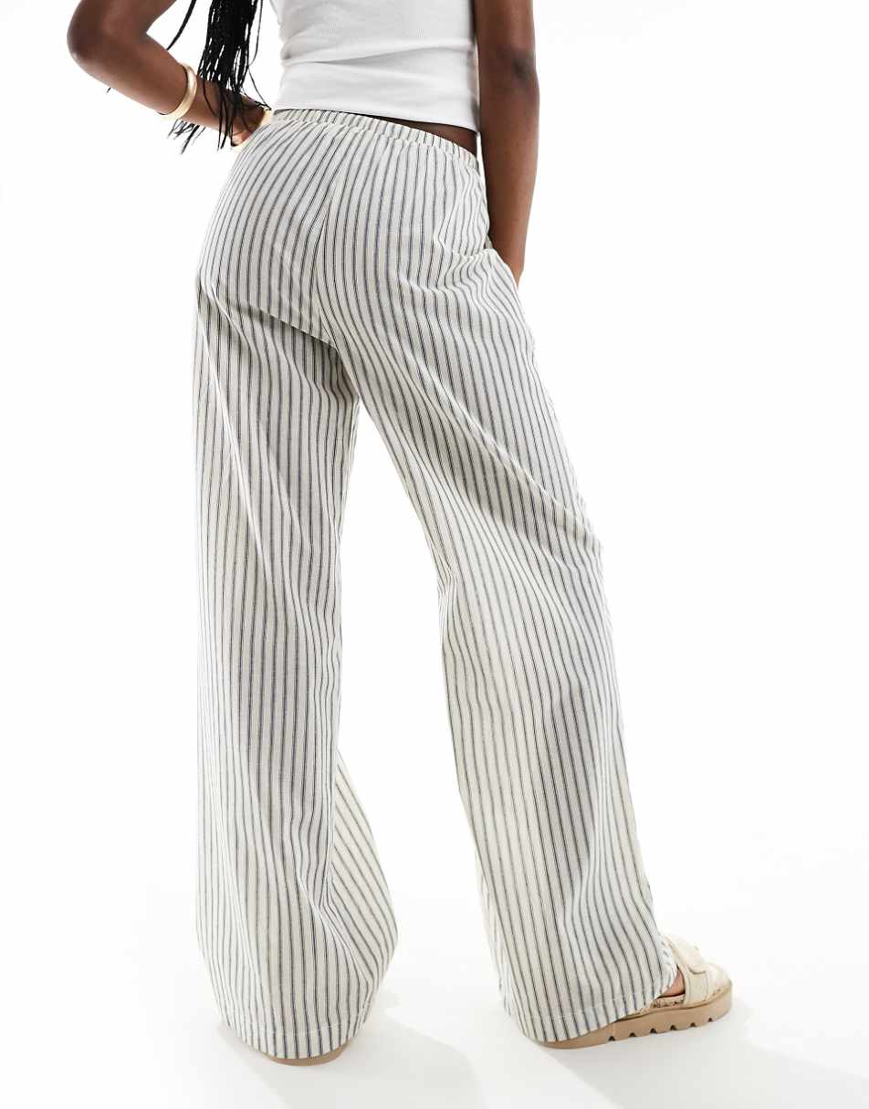 Kaiia tie waist wide leg pants in cream stripe