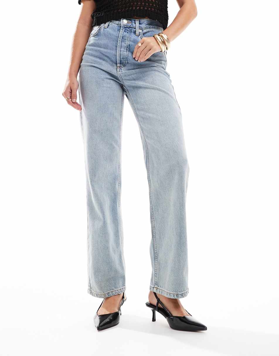 ASOS DESIGN Strike slingback kitten heeled shoes in black