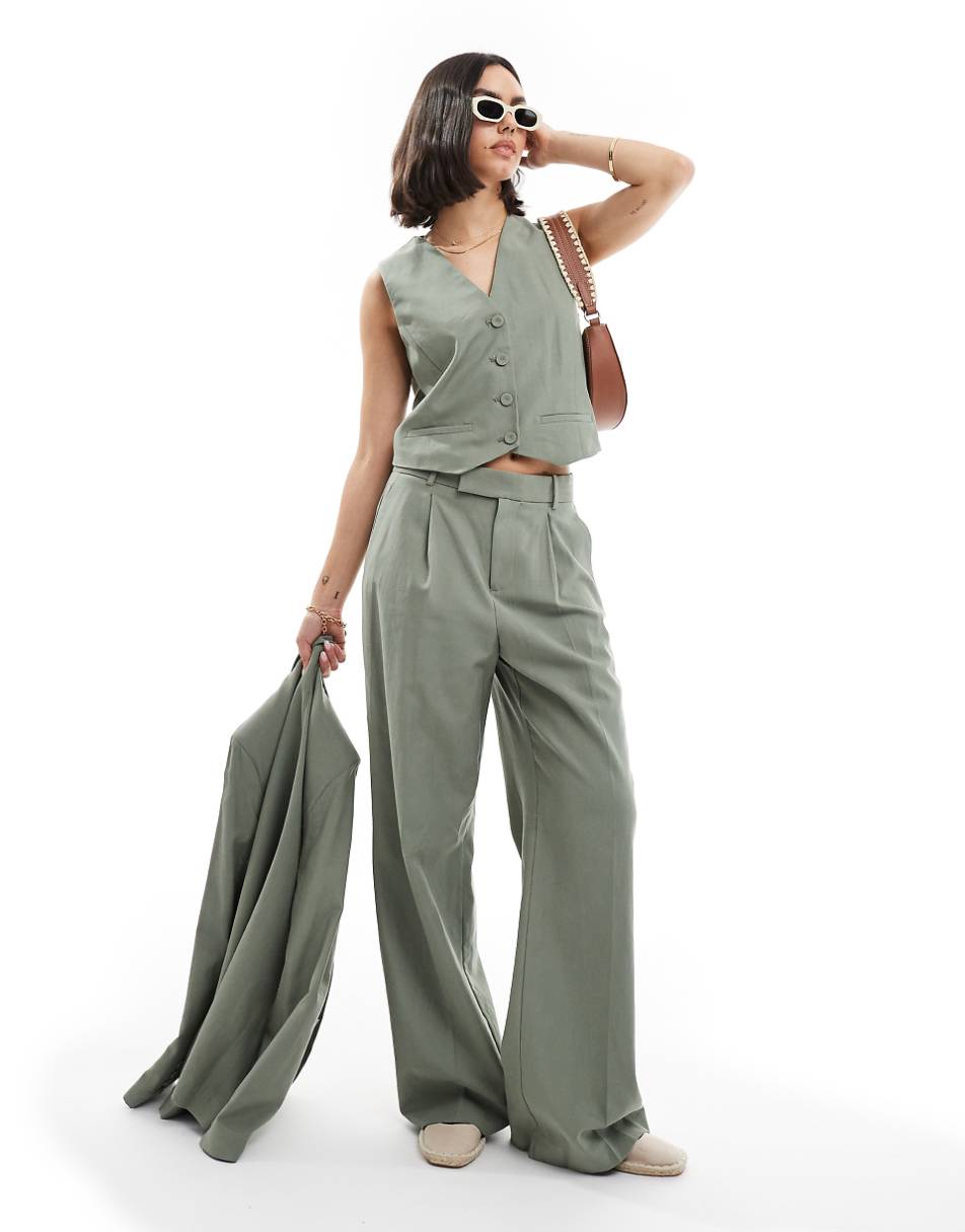Mango lightweight vest in light green - part of a set