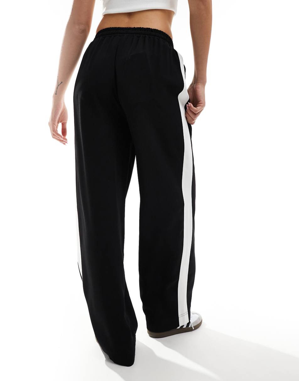 ASOS DESIGN pull on pants with contrast panel in black