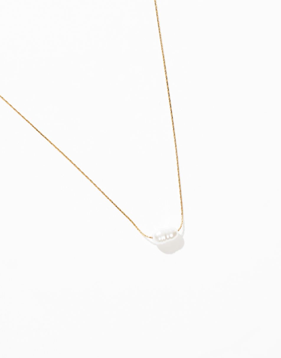ASOS DESIGN stainless steel short necklace with faux freshwater glass pearl and fine chain in gold tone