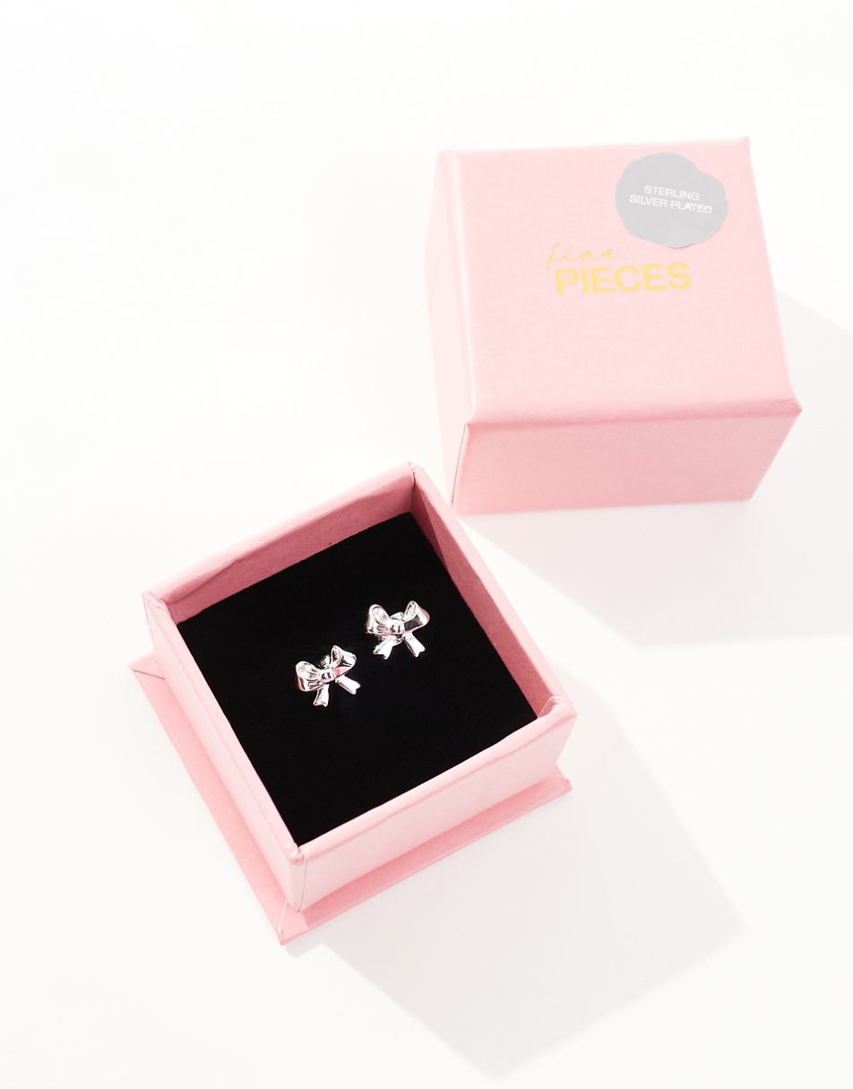 Pieces sterling silver plated gift boxed bow stud earrings in silver