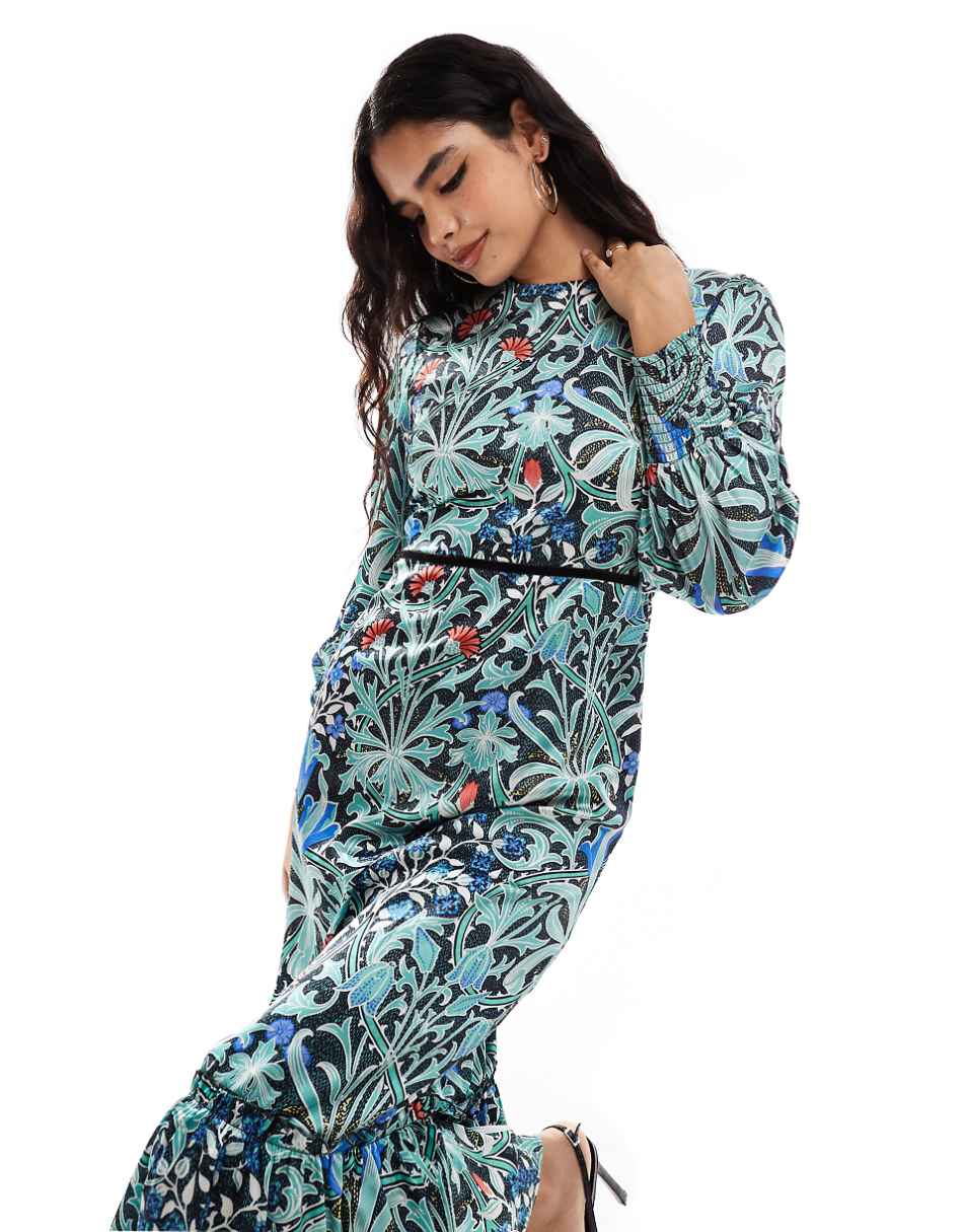 Hope & Ivy in collaboration with The William Morris Society bow back midi dress in dark floral