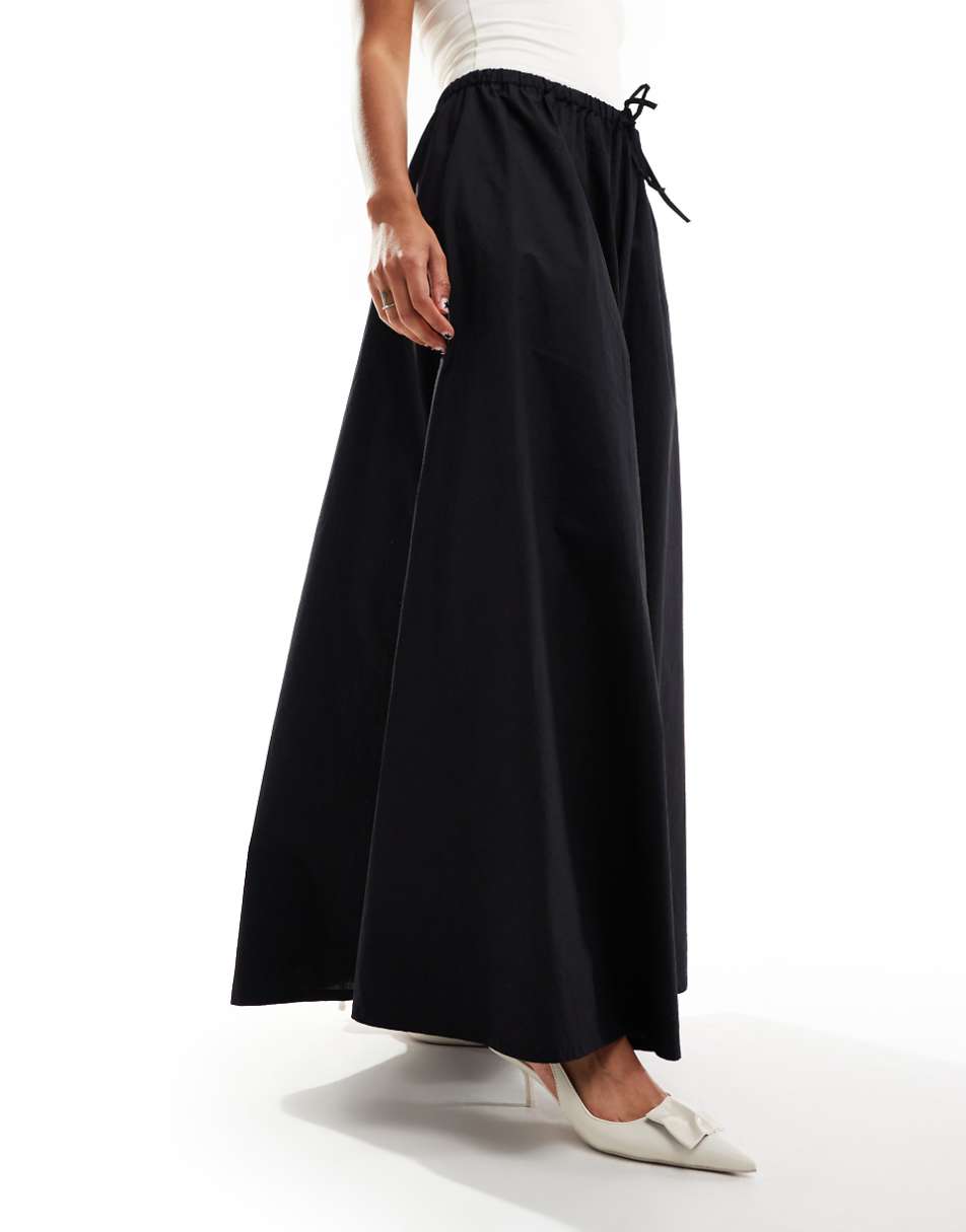 Monki poplin maxi skirt with drawstring waist in black
