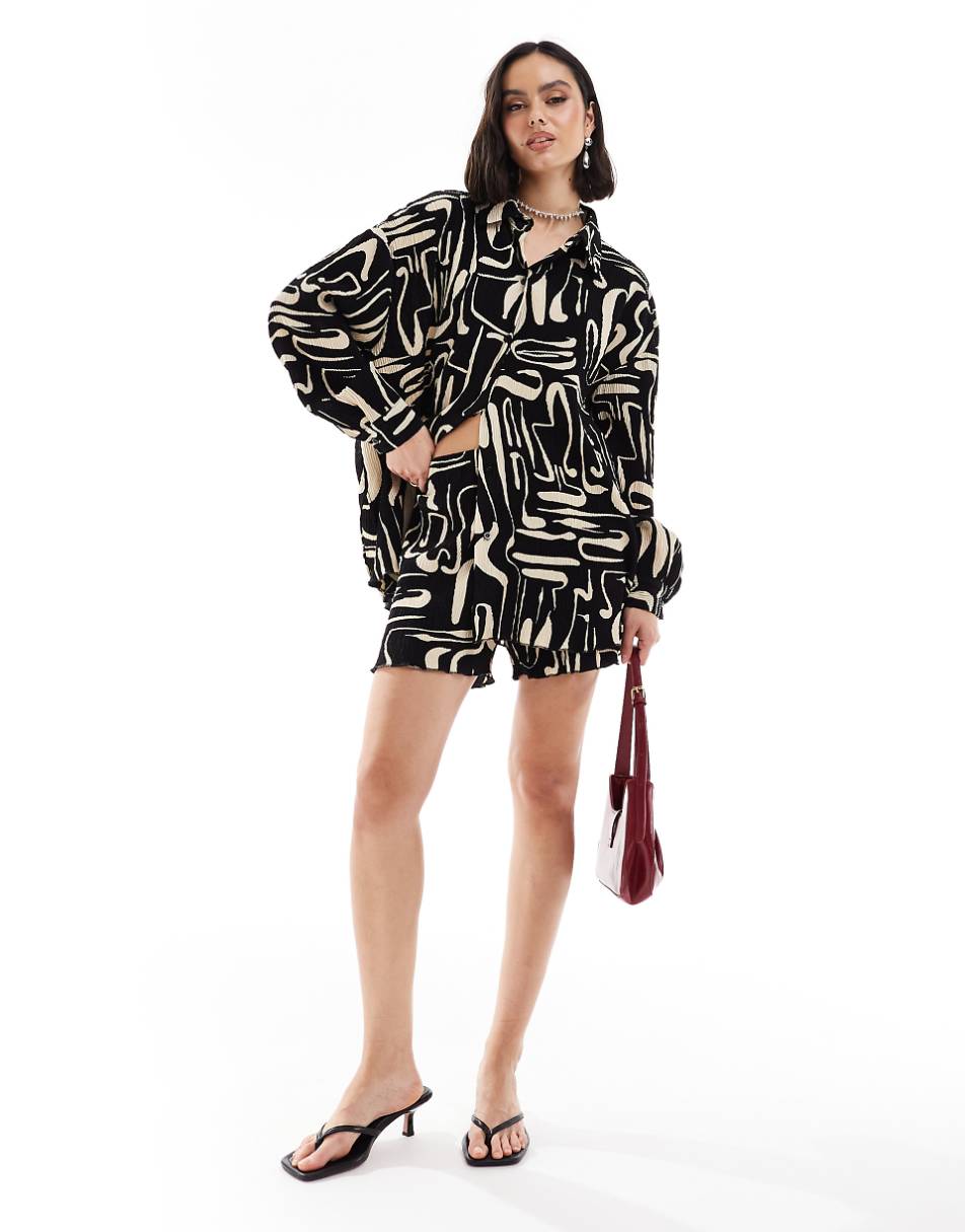 Extro & Vert plisse shirt in camel and black abstract print - part of a set