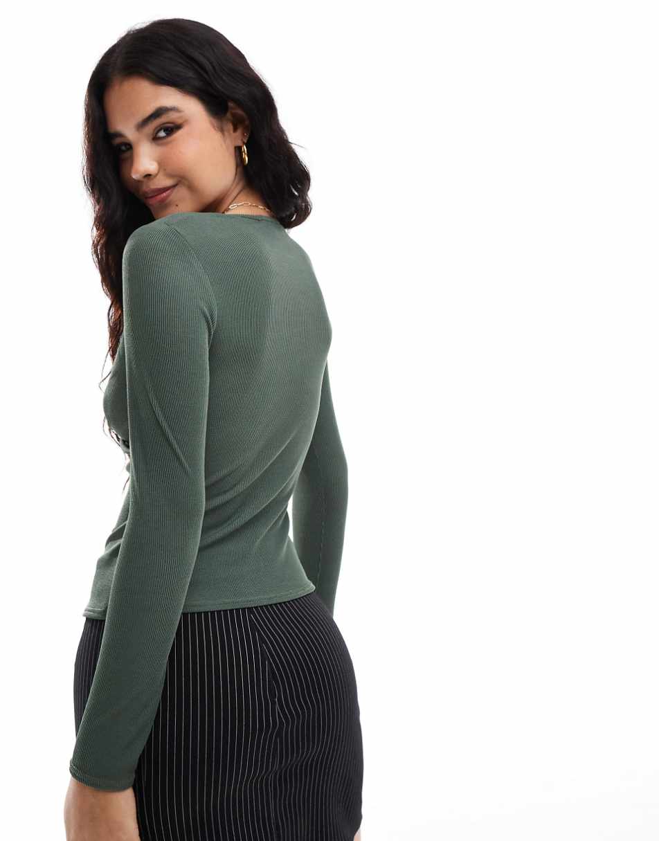 Closet London twist front top in dark green