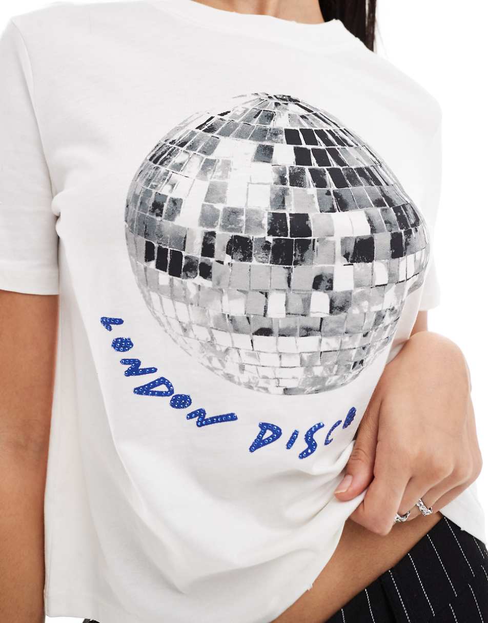 Bershka baby tee with London Disco print
