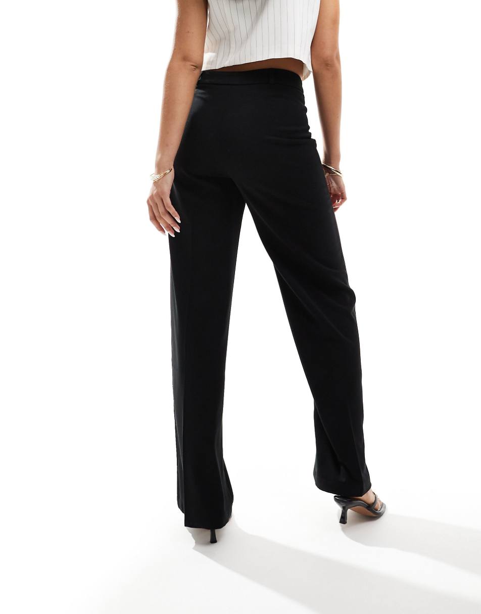 Bershka wide leg tailored pants in black