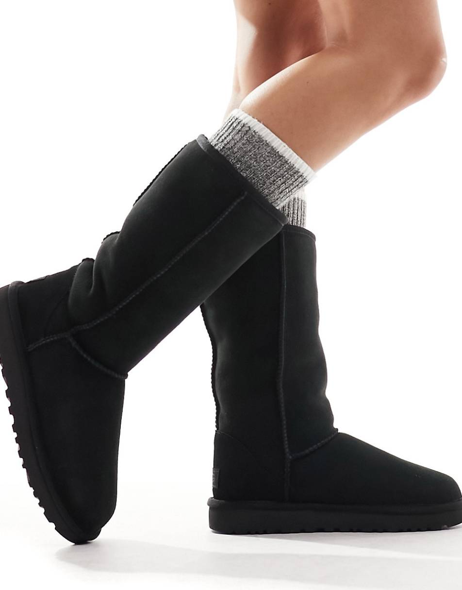 UGG Classic tall II boots in boots in black