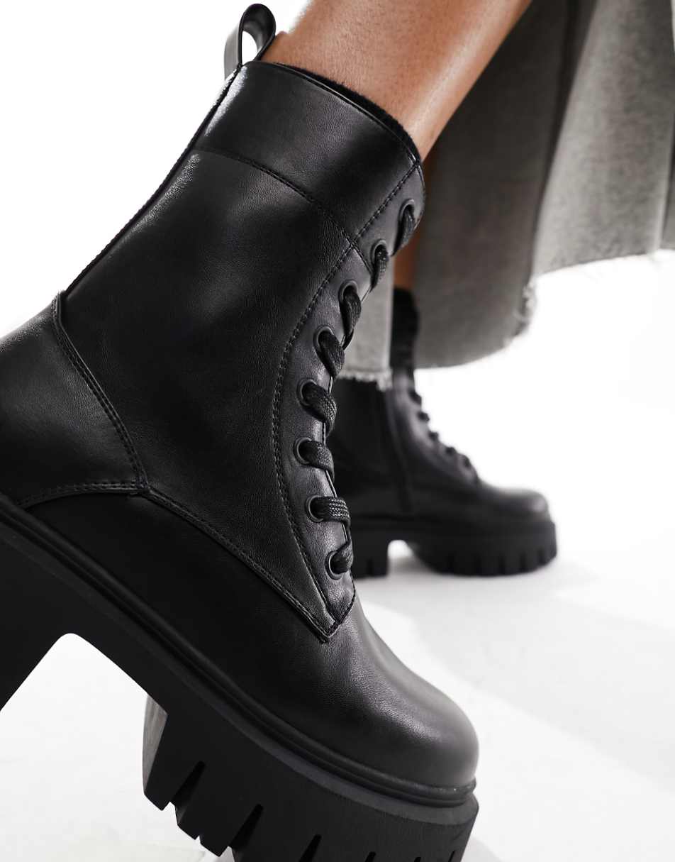 ASOS DESIGN Anchor chunky lace up boots in black