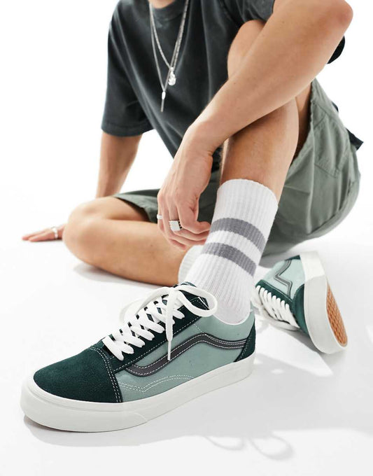 Vans Old Skool sneakers in earth tone green