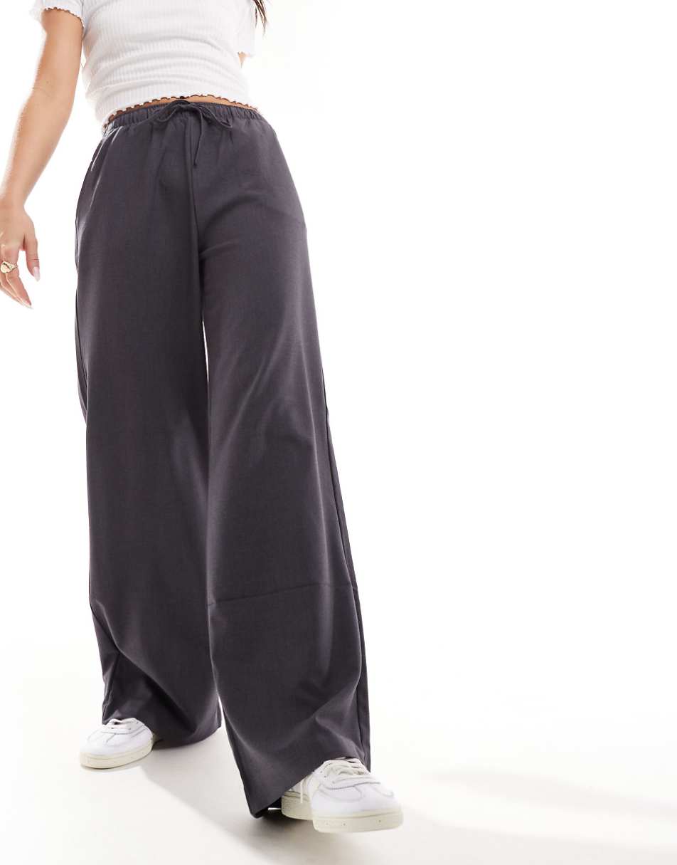 Stradivarius tailored pull-on pants in gray