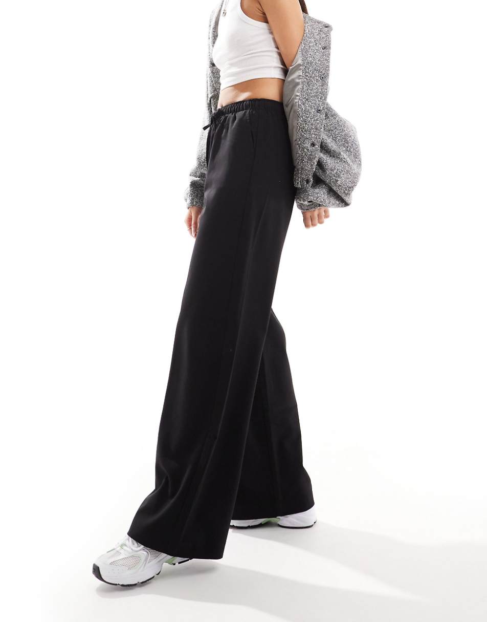 Stradivarius tailored pull-on pants in black