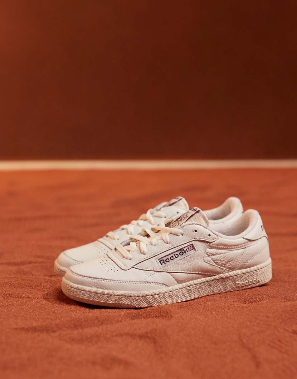 Reebok Club C 85 Vintage sneaker in chalk & brown