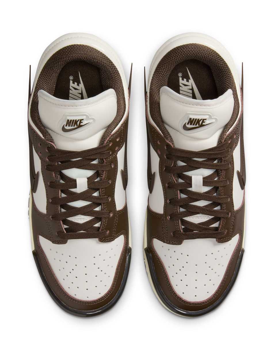 Nike Dunk Low Twist sneakers in brown