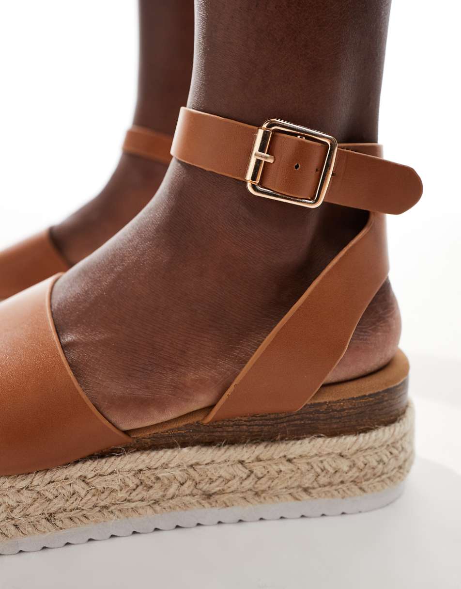 Truffle Collection flatform espadrilles in tan