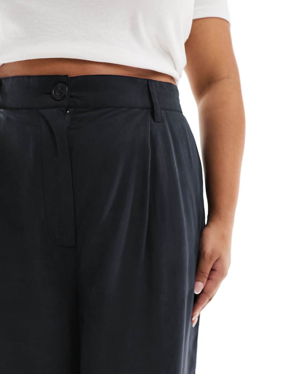 ASOS DESIGN Curve dad pants in washed black