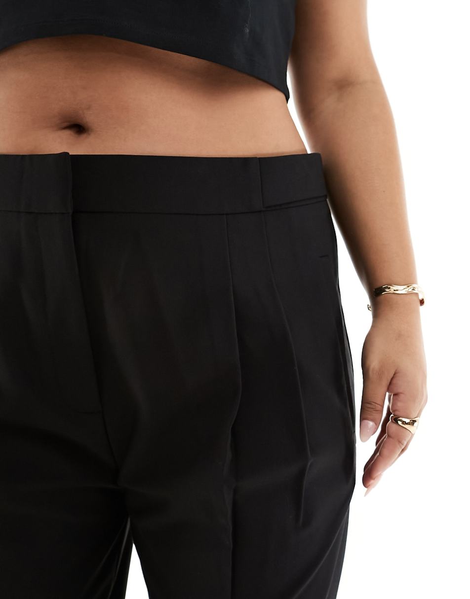 ASOS DESIGN Curve tailored barrel leg pants in black