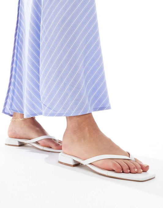 ASOS DESIGN Felicity skinny toe-thong flat sandals in white