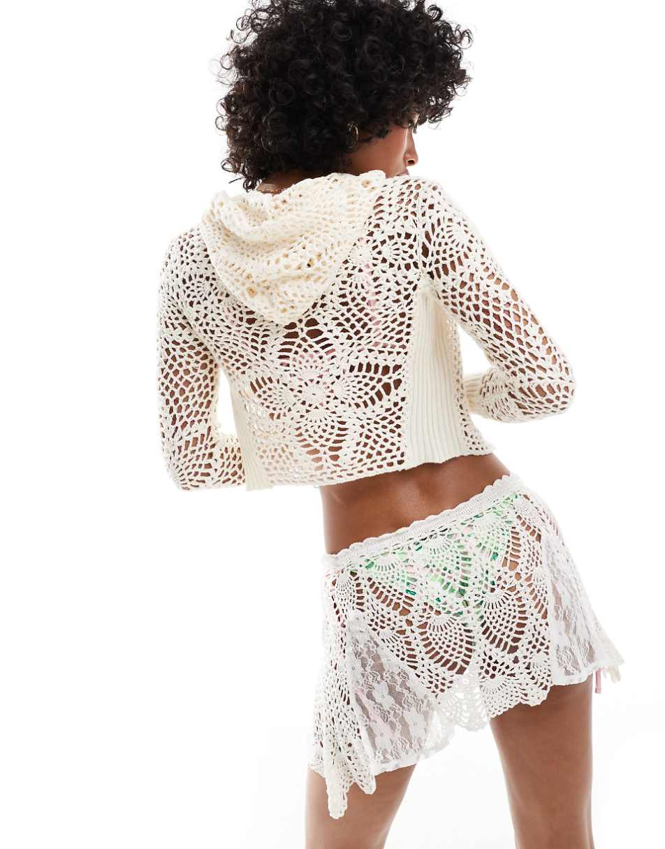 Frankies Bikinis Premium crochet hoodie in white