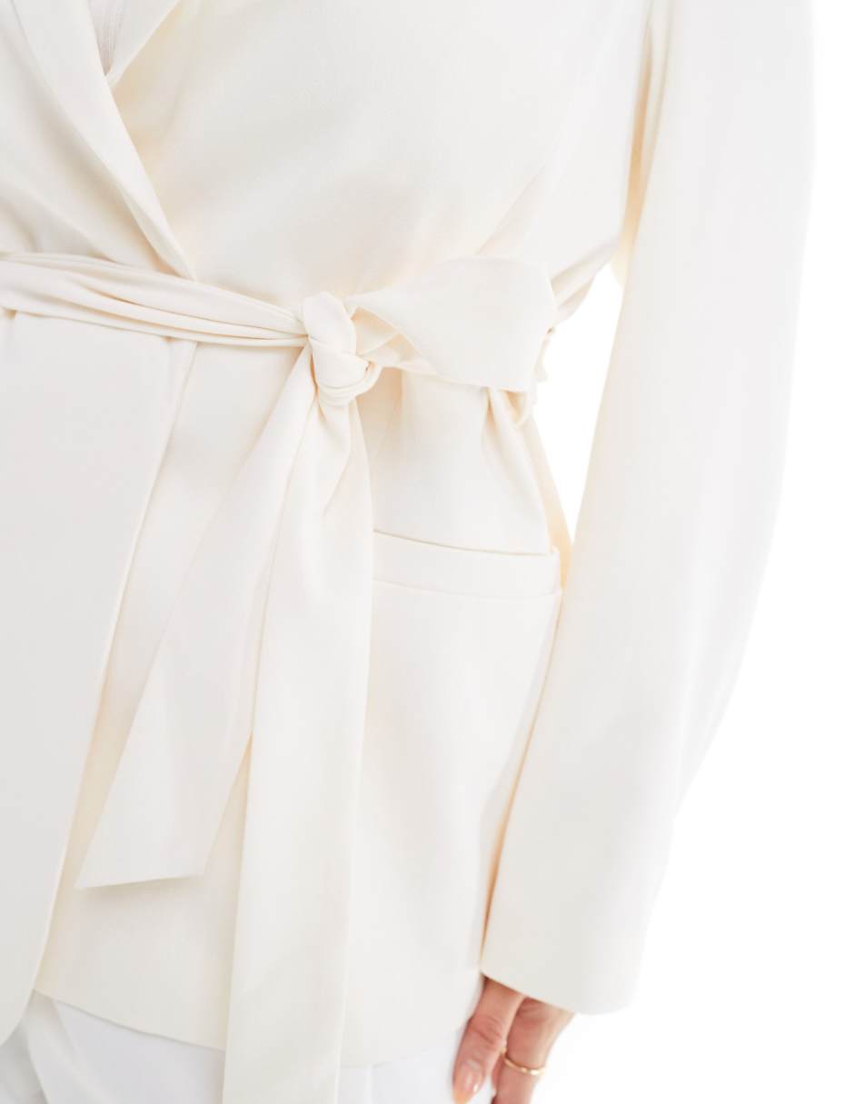 ASOS DESIGN Curve tailored belted blazer in cream