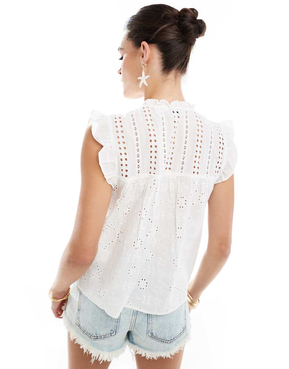 ONLY broidery sleeveless top in white