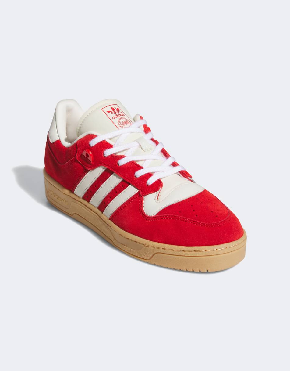 adidas Originals Rivalry 86 Low sneakers with gum sole in red and white