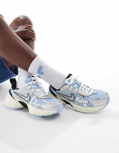 Nike V2K Run sneakers in blue and silver