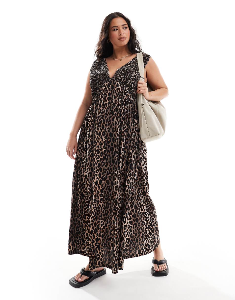 ASOS DESIGN Curve v-neck with full hem midaxi dress in leopard print