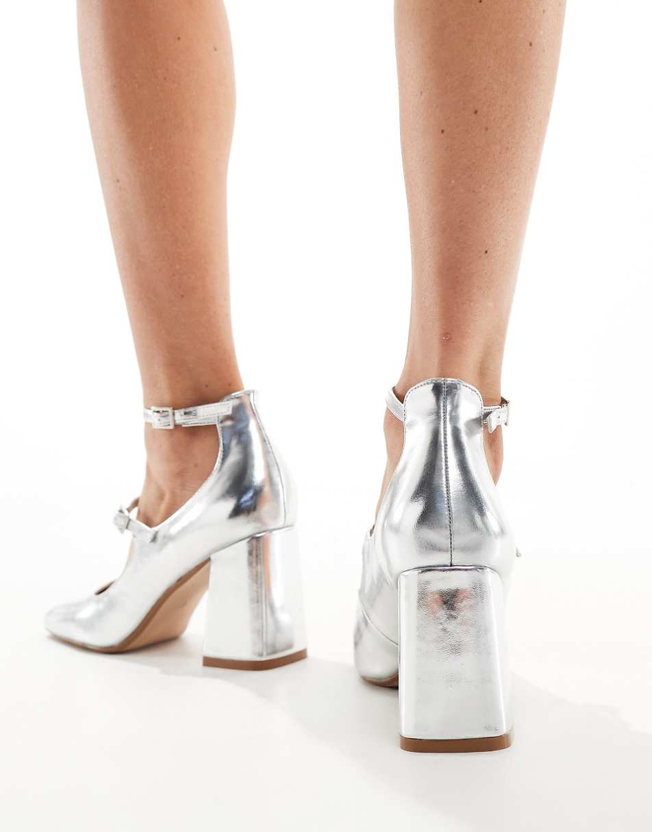 Simmi LondonVinda mid block heel shoes with straps in silver metallic