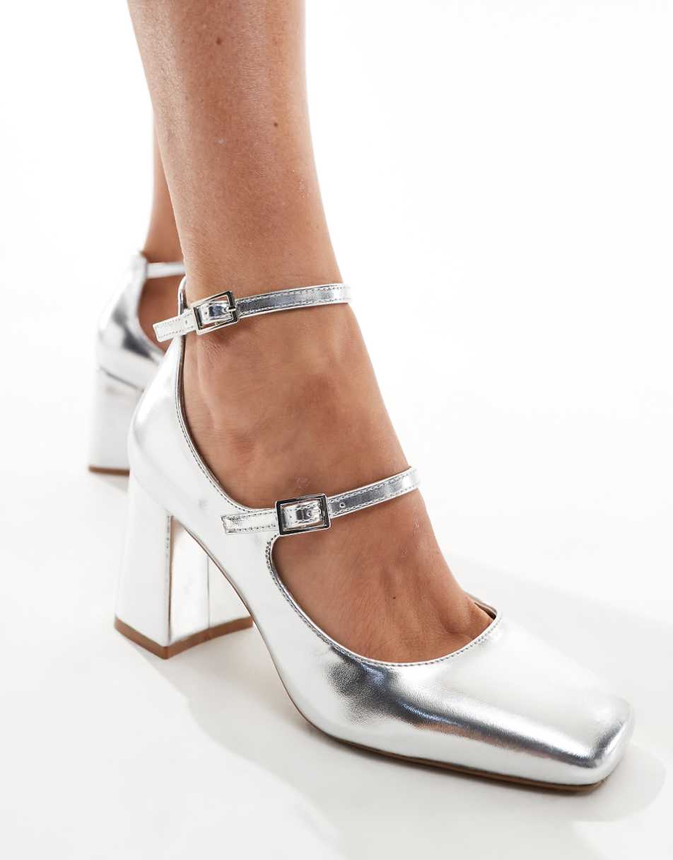 Simmi LondonVinda mid block heel shoes with straps in silver metallic