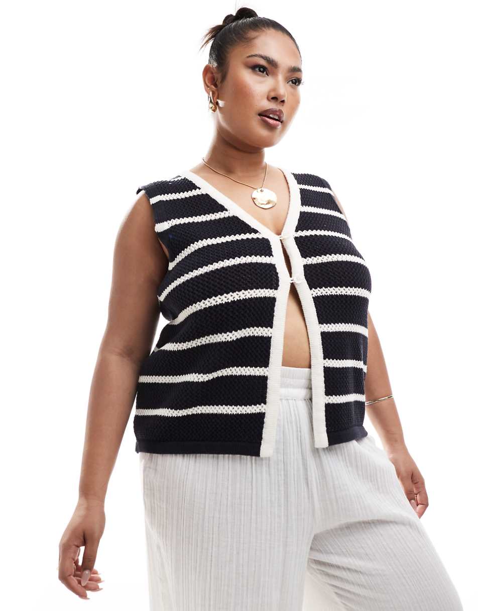 4th & Reckless Plus exclusive knit contrast edge button detail vest in black stripe