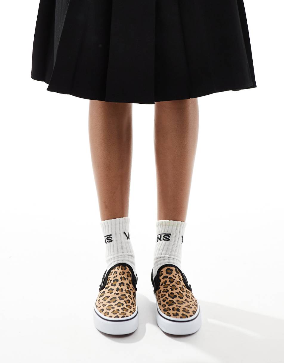 Vans Classic Slip-On sneakers in leopard print