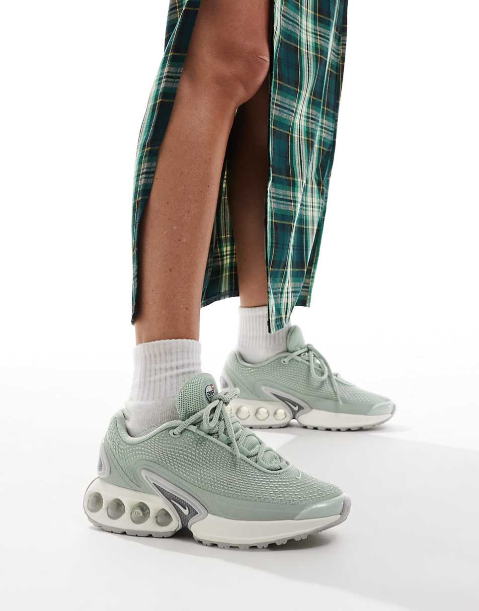 Nike Air Max DN sneakers in Jade