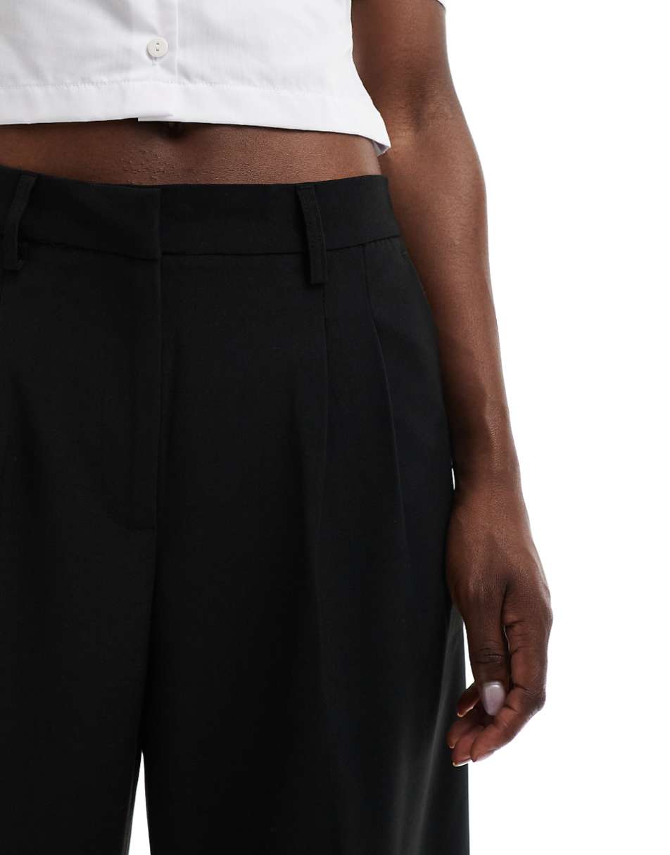 Vero Moda wide leg dad pants in black