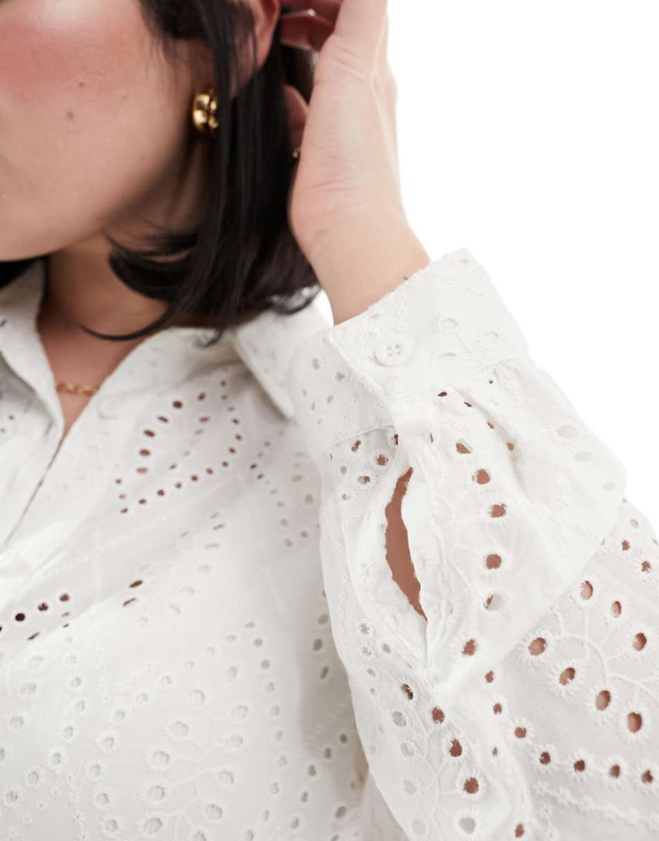 Yours eyelet shirt in white