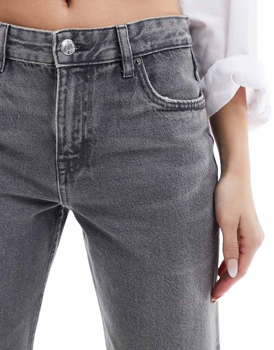 Pull&Bear mid rise straight leg jean in gray