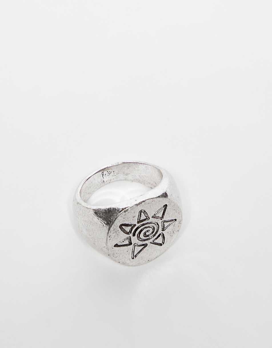 Reclaimed Vintage unisex ring with sketchy sun in silver