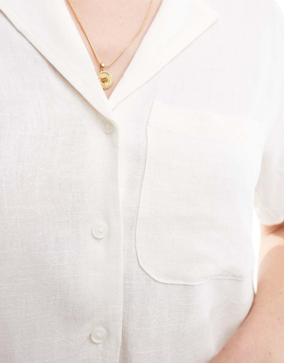 Stradivarius linen look short sleeve boxy shirt in white